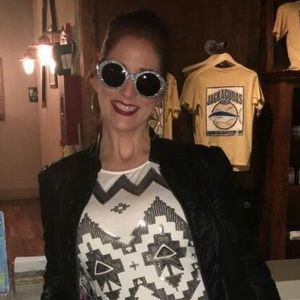 Meet your Posher, Christy